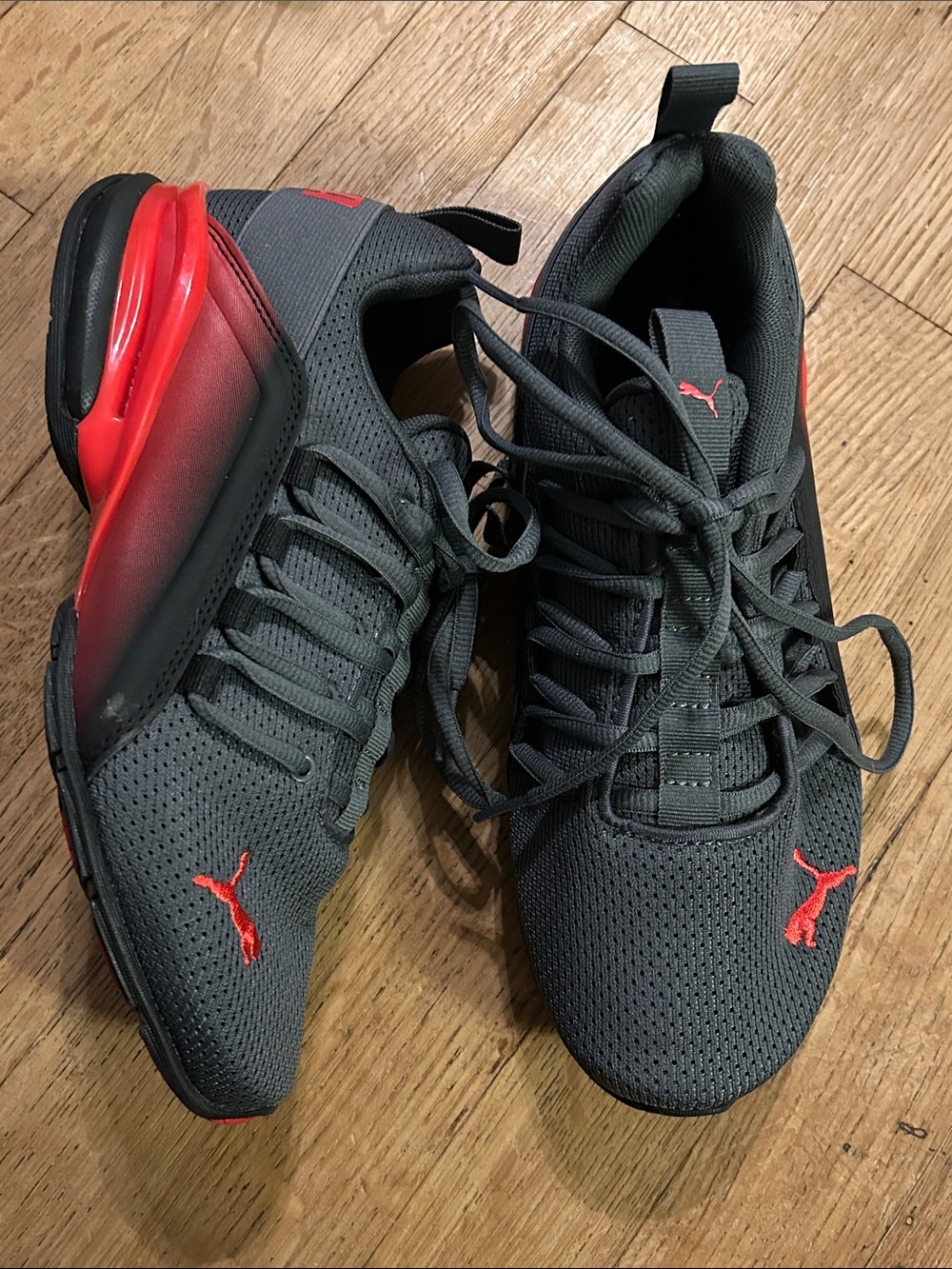 Puma Axelion Interest fade Gray and Red Mesh Training Sneakers big kids boys 6